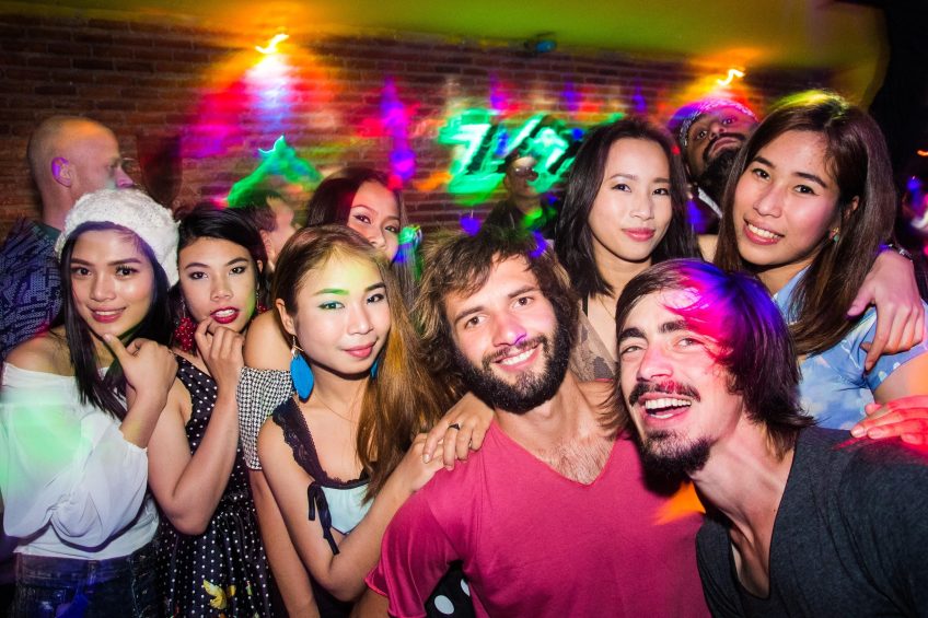 How to Throw an Awesome Bucks and Hens Night in Australia