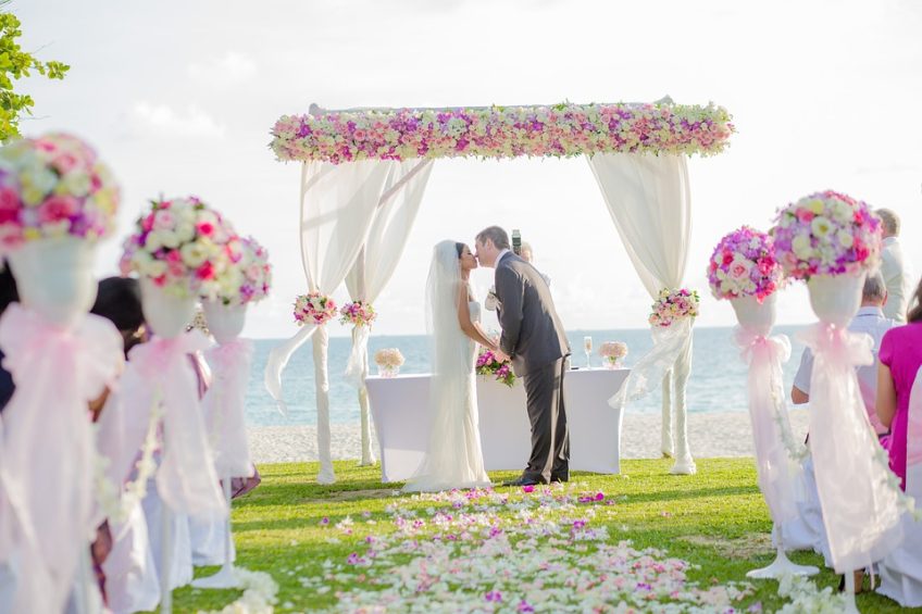 Destination Weddings: Keep In Mind This Outline To Make Your Dreams Wedding