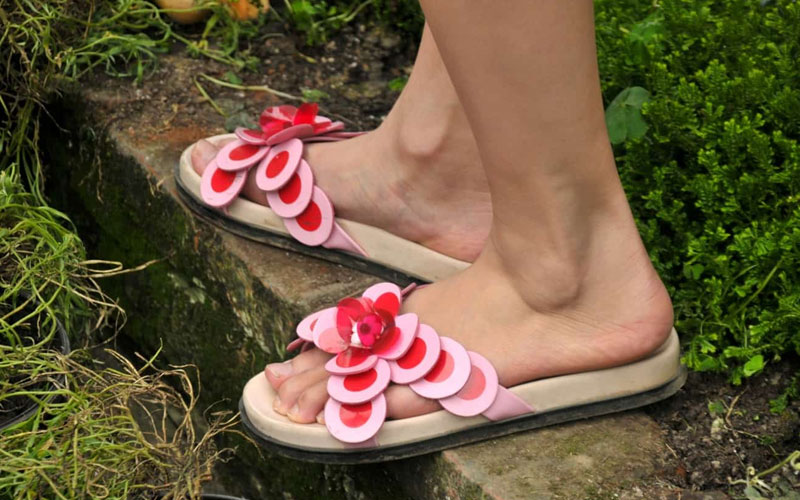 Why You Should Wear Womens Comfortable Sandals